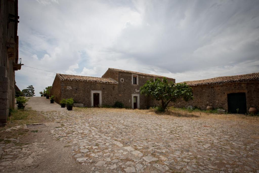 Il Vecchio Frantoio Villa Scillato  Exterior photo